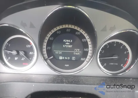 2011 Mercedes-Benz C 300 Luxury 4Matic/Sport 4Matic из США, поврежденный, VIN WDDGF8BB0BR184564